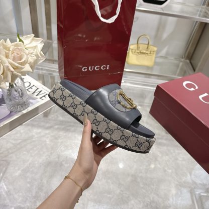 Gucci women's platform sandals - Image 6