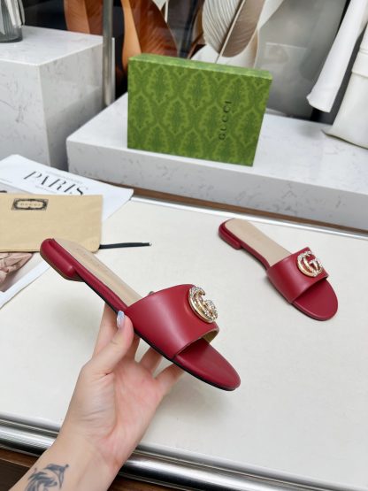 Gucci women's flat slippers - Image 6