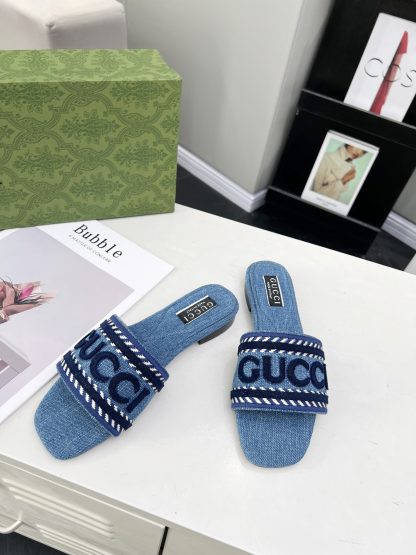 Gucci women's flat slippers - Image 6