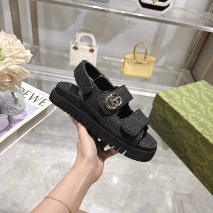 Gucci Double G women's sandals - Image 6