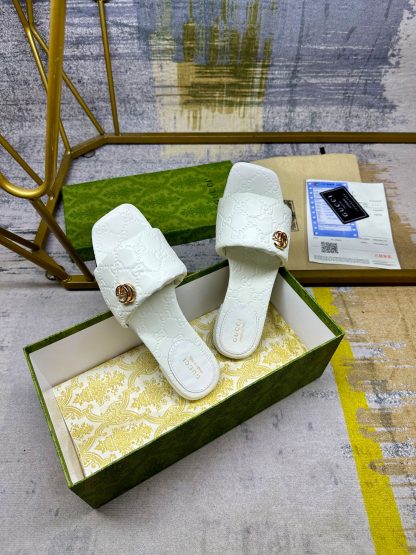 Gucci's latest hot-selling slippers