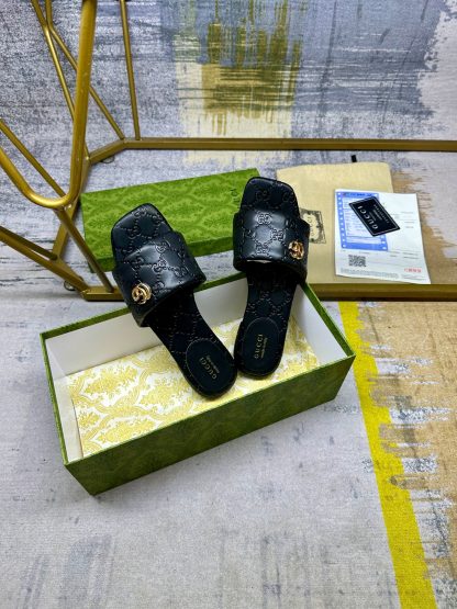 Gucci's latest hot-selling slippers