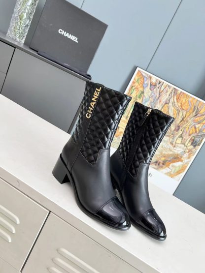 Chanel's latest black Martin boots for the autumn and winter season - Image 5