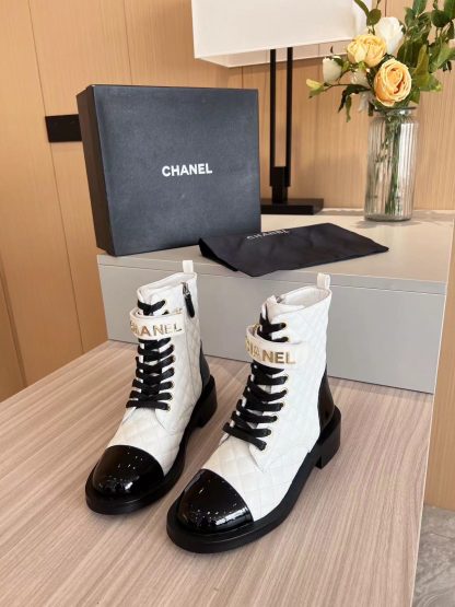 Chanel autumn and winter worth a pair of white Martin boots - Image 6