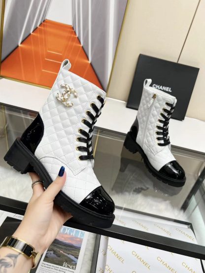 Chanel's white autumn and winter main season hit Martin boots worth buying - Image 5