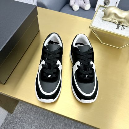 Chanel classic black and white versatile casual sneakers - Image 6