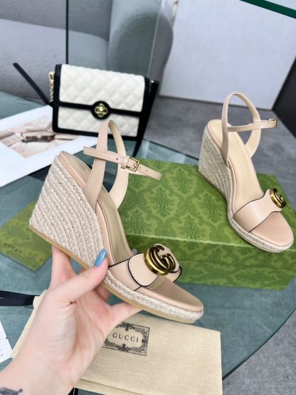 Gucci Straw Platform Sandals - Image 6