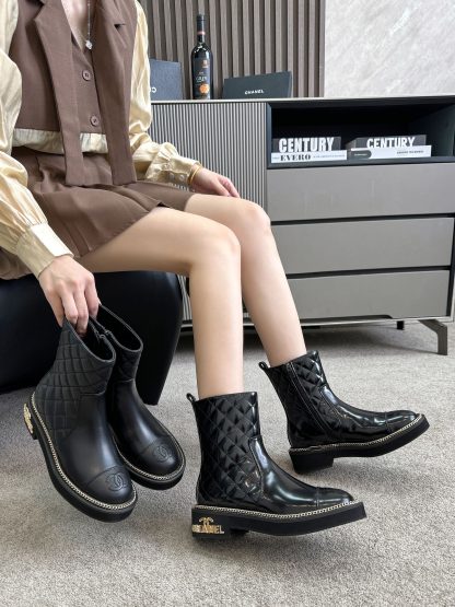 Chanel stylish black simple leather shiny boots - Image 6