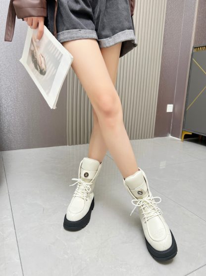 Chanel's new autumn and winter beige diamond-style bread boots - Image 6