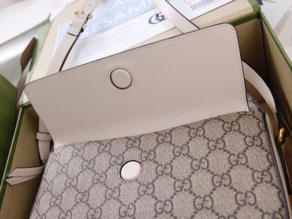 Gucci classic modern stylish crossbody bag - Image 6