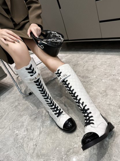 Chanel girly white leather boots - Image 6