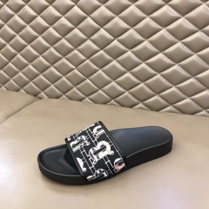 Burberry classic men's slippers - Image 5