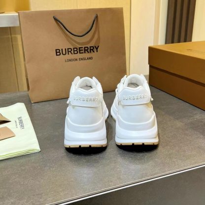 Burberry thick-soled sports shoes - Image 6