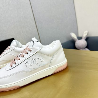 Chanel classic craft embroidery style white and pink mix and match casual sports shoes - Image 6