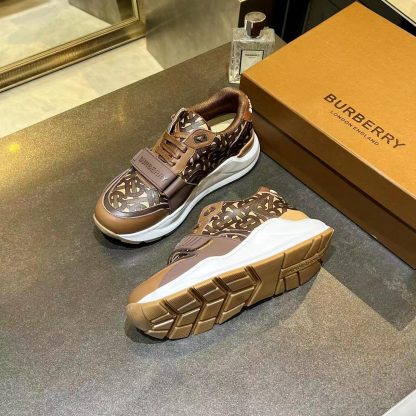 Burberry thick-soled sports shoes - Image 7