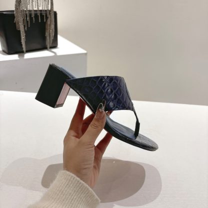ChristianLouboutin red bottom women's thong high heel sandals - Image 6