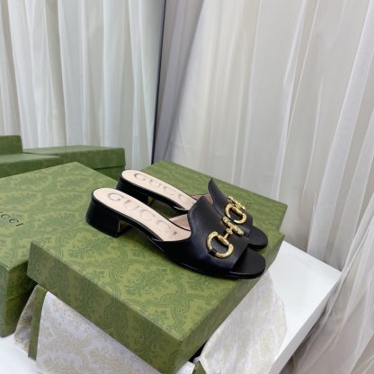 Gucci horsebit shallow design with square toe and three-dimensional square heel slippers - Image 7