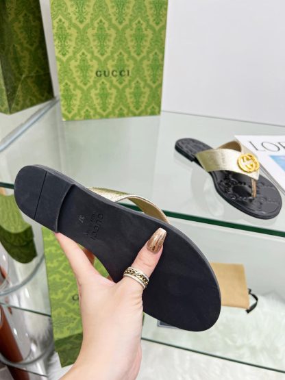 Gucci flat flip flops - Image 7