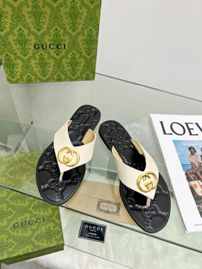 Gucci flat flip flops - Image 5