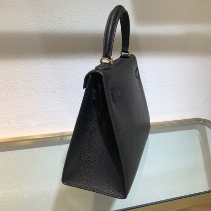 A black Kelly handbag from Hermès Size: 20613cm - Image 6