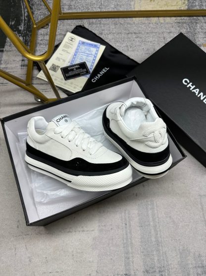 Chanel's latest white couple sports casual shoes - Image 5