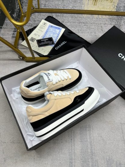 Chanel's latest apricot couple sports casual shoes - Image 6