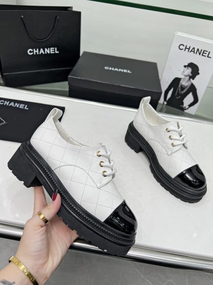 Chanel autumn and winter new white versatile leather loafers - Image 6