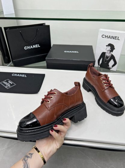 Chanel autumn and winter new brown and black versatile leather loafers - Image 4