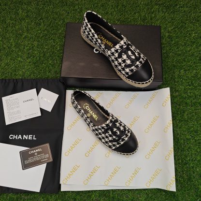 Chanel early spring sunshine black and white new fisherman shoes - Image 5