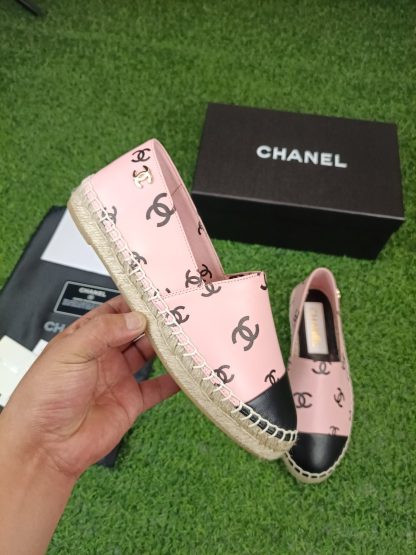 Chanel early spring sunshine light pink black new fisherman shoes - Image 5
