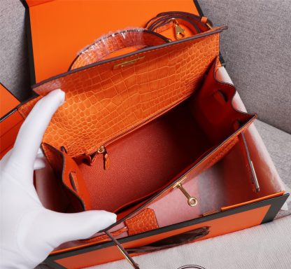 Hermès Orange Mini Second Generation Kelly Crocodile Pattern Crossbody Bag Size: 25cm+9cm+18cm - Image 6