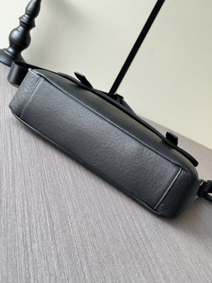 Hermès black large capacity top material crossbody bag - Image 6