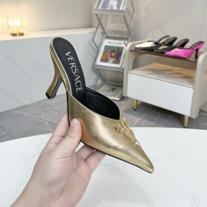 VERSACE exquisite luxurious large V buckle pointed toe fashionable high heels - Image 6