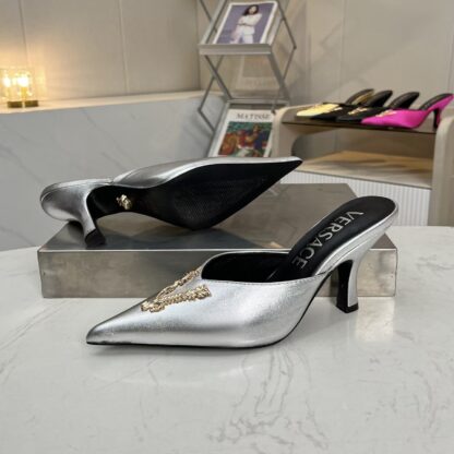 VERSACE exquisite luxurious large V buckle pointed toe fashionable high heels - Image 6