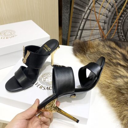 VERSACE Fashion V Buckle High Heels - Image 6