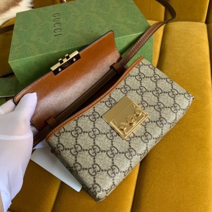 Gucci Double G Interlocking Pattern Crossbody Bag - Image 6