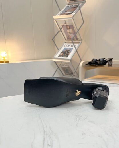 VERSACE new style chunky heel sandals - Image 6