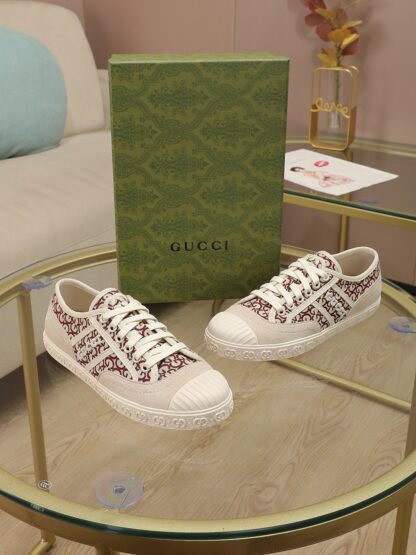 Gucci Double G embroidered low-top lace-up fashion sneakers - Image 7