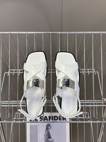 Hermès Spring and Summer Classic Square Toe White Versatile Comfort Sandals - Image 6