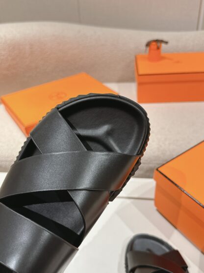 Hermes classic black comfortable casual style cross sandals - Image 6