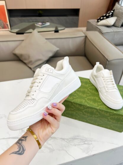 Gucci's latest hot-selling sneakers for couples - Image 7