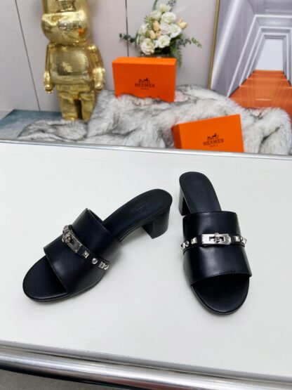 Hermès Spring/Summer new black thick-heeled sandals, heel height 5cm - Image 6
