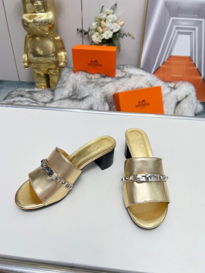 Hermès Spring/Summer new gold block-heeled sandals, heel height 5cm - Image 6