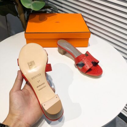 Hermès summer versatile classic red crocodile pattern thick heel sandals - Image 3