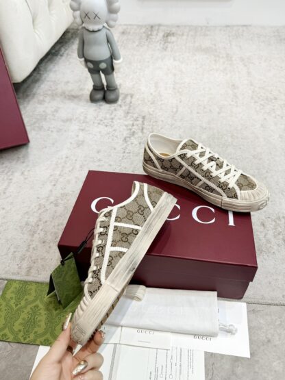 Gucci Lido series distressed casual shoes - Image 6