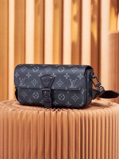 Louis Vuitton Montsouris Mini Handbag Model - Image 6