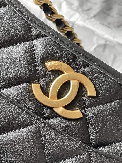 Chanel 24s hobo simple and elegant handbag - Image 6