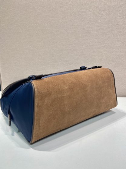 Prada's new sports messenger bag - Image 6