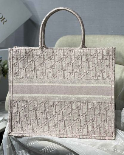 Dior Book Tote Oblique series bag - Image 6