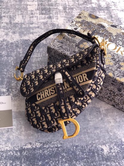 Dior Oblique Saddle Bag - Image 6